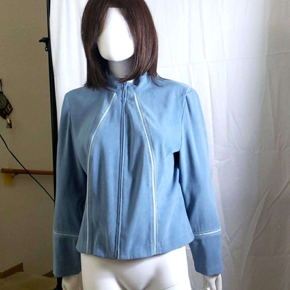 Short zippered jacket/blazer, lined